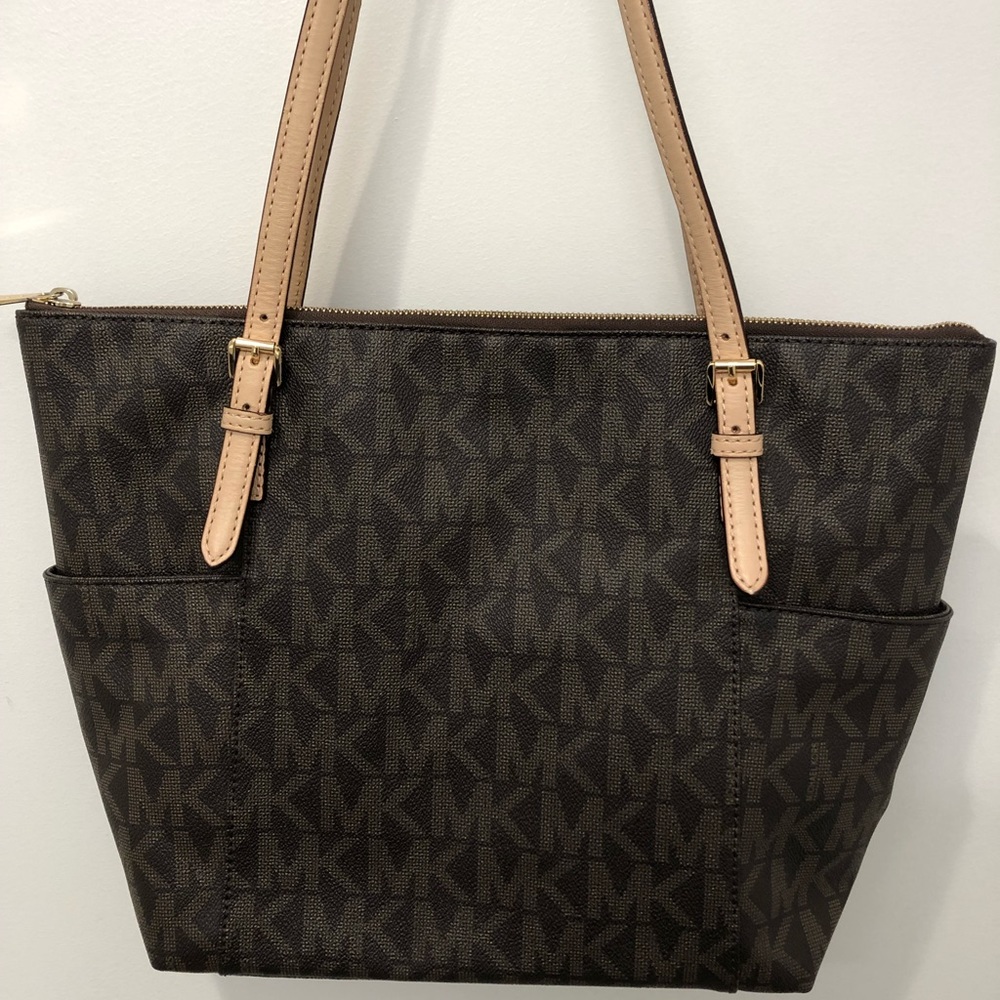 Michael Kors Jet Set Leather Tote